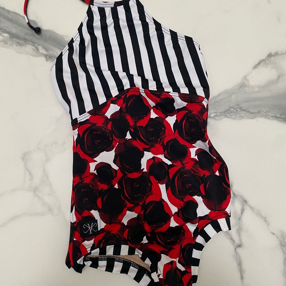 Kandi Kouture (KK) YXL halter leo